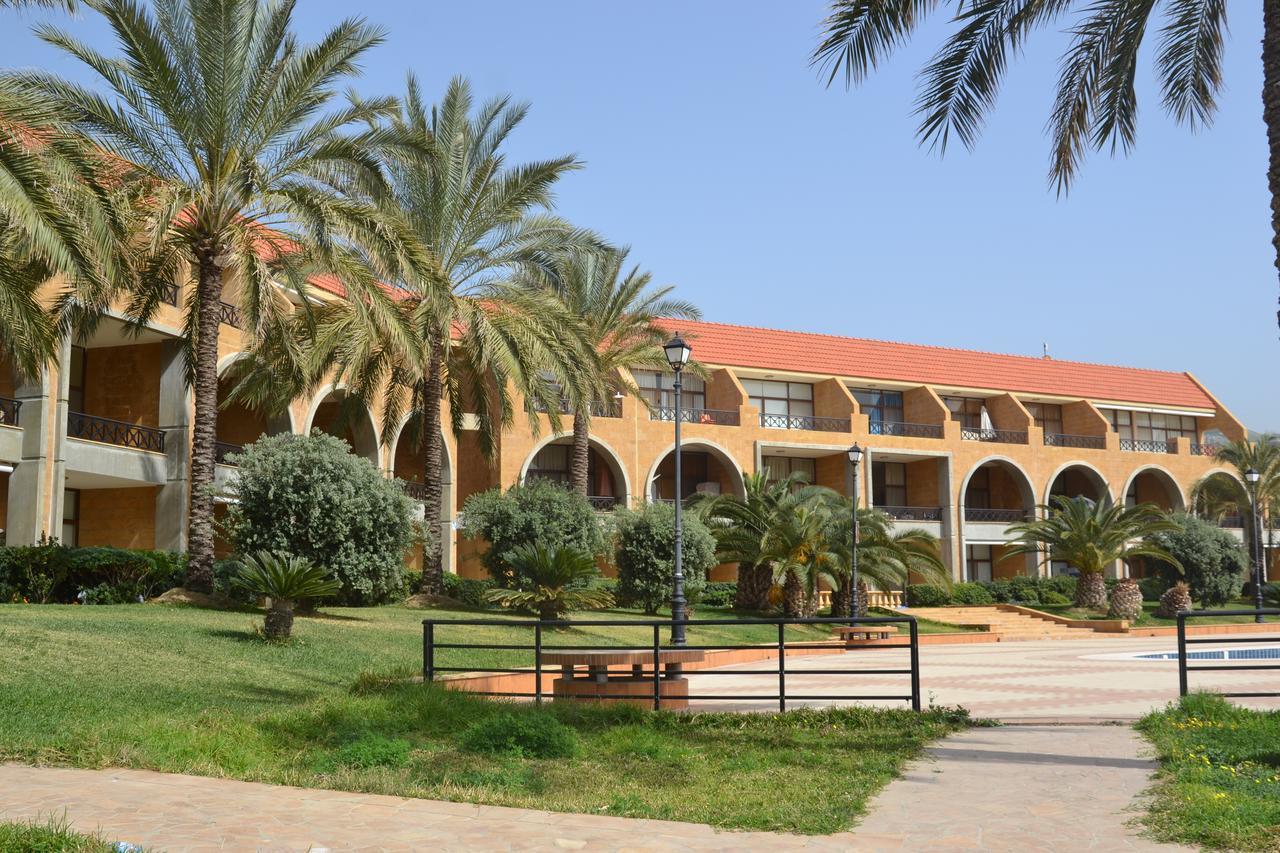 Jiyeh Marina Resort Hotel & Chalets Jieh Kültér fotó