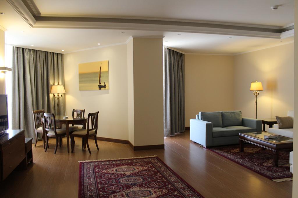 Jiyeh Marina Resort Hotel & Chalets Jieh Kültér fotó