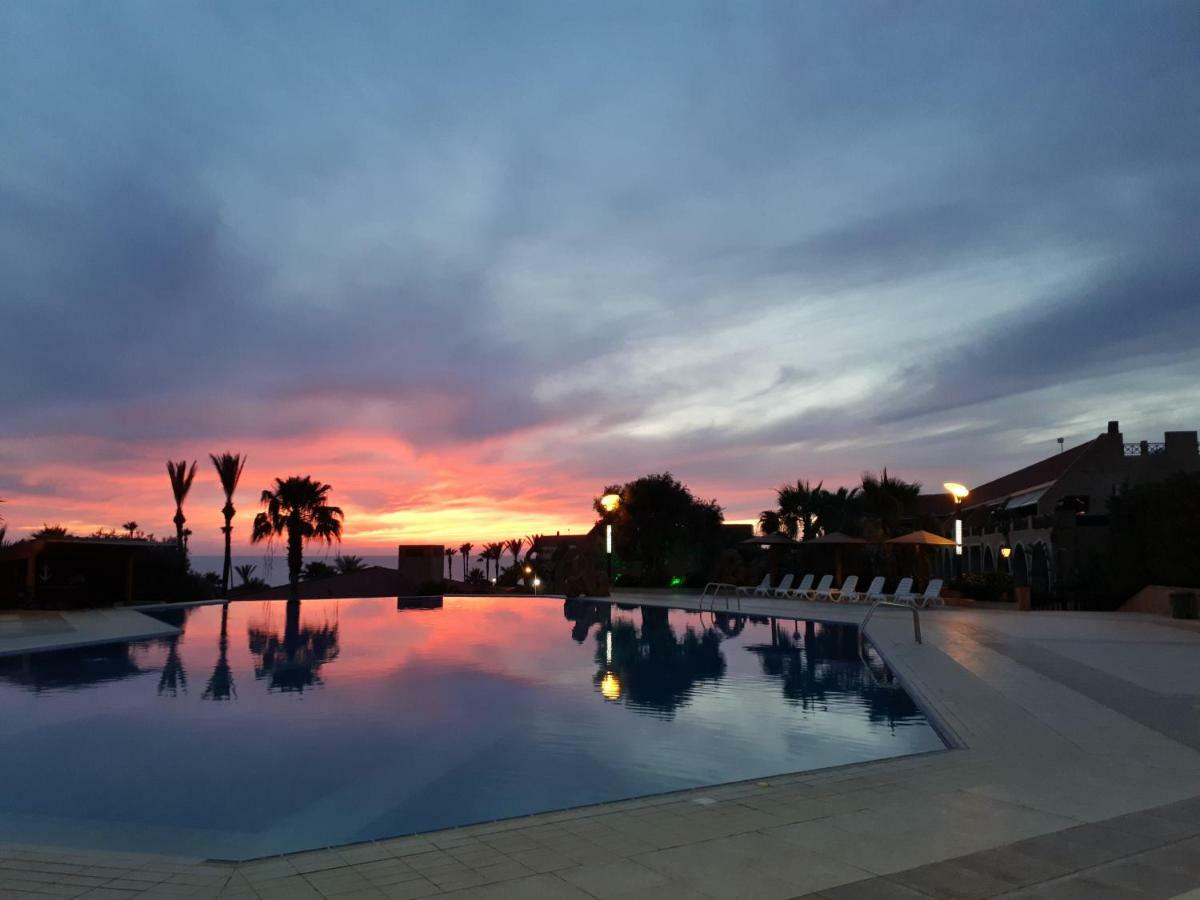 Jiyeh Marina Resort Hotel & Chalets Jieh Kültér fotó
